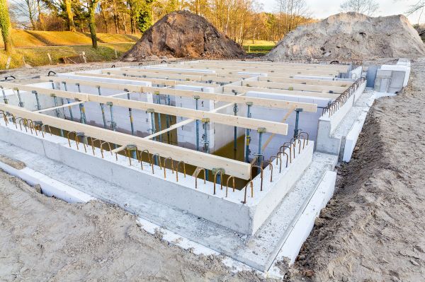 Settling Foundation Service in Greenfield